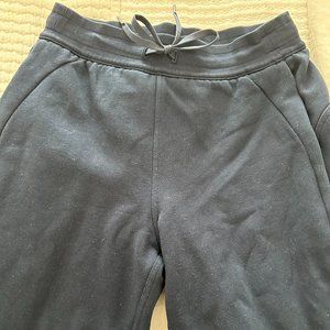 Lululemon Scuba Fleece Jogger.  Size 8, Navy